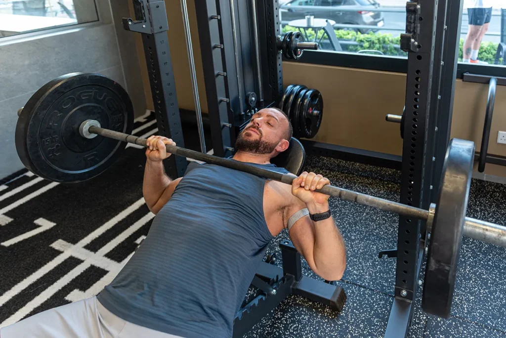 Quiet Gym Larnaca: Why Some People Train Better Away From Busy Fitness Centres